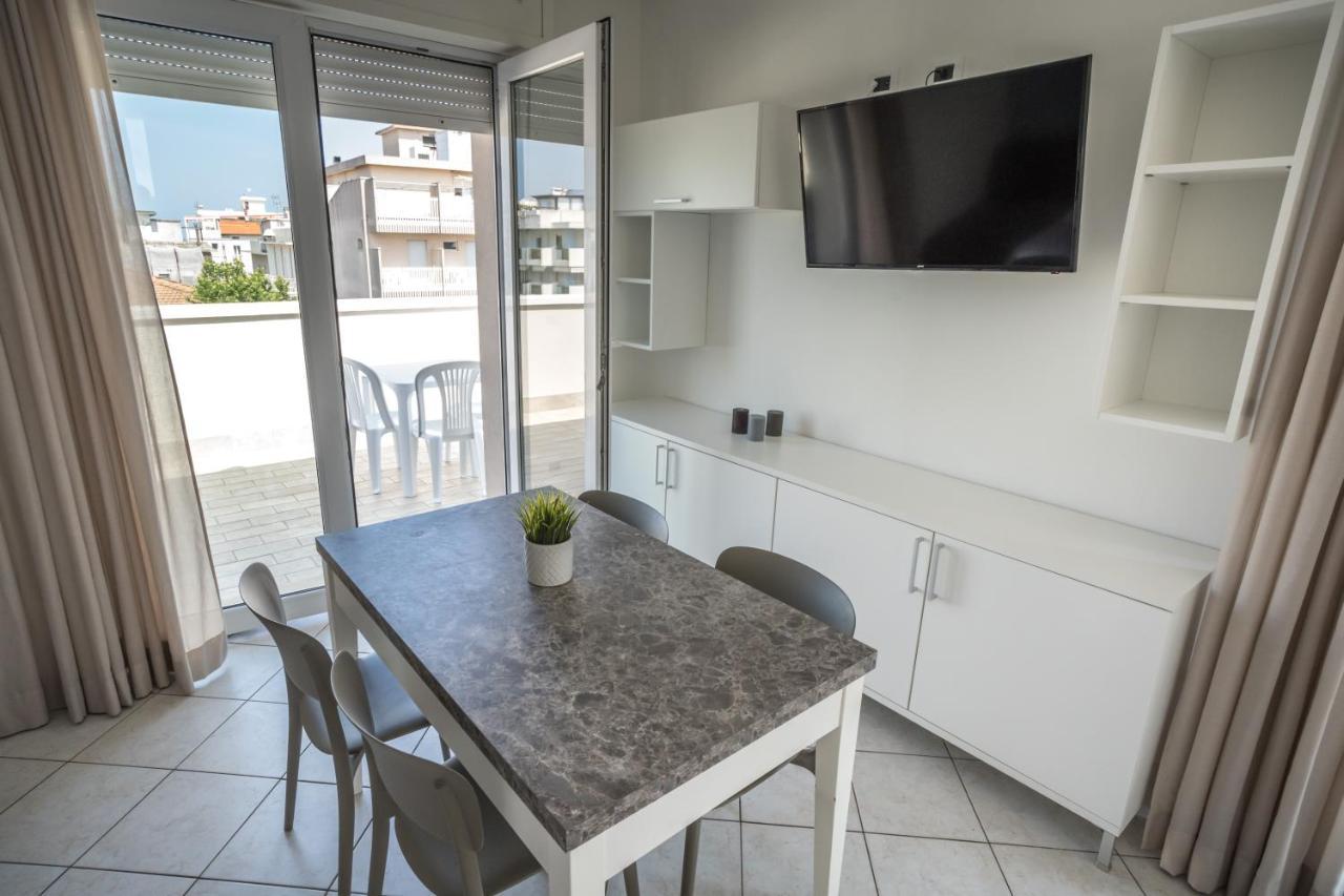 Rimini Bay Suites&Residence المظهر الخارجي الصورة