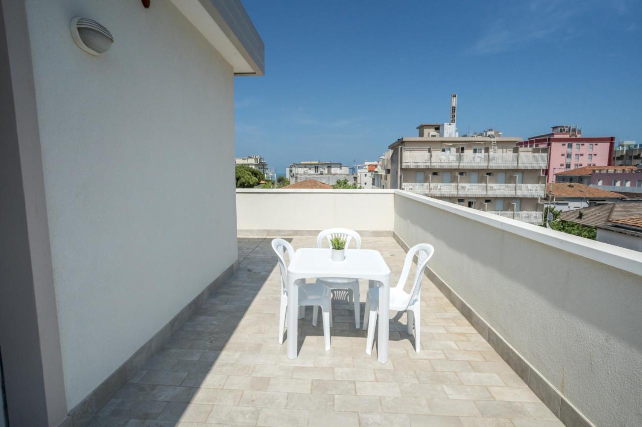 Rimini Bay Suites&Residence المظهر الخارجي الصورة